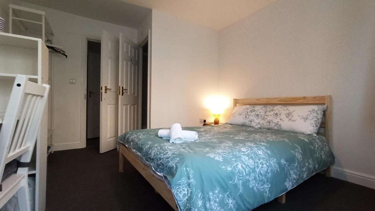 לונדון Bright, Chilled Ensuite Db Room In A Shared Flat! מראה חיצוני תמונה