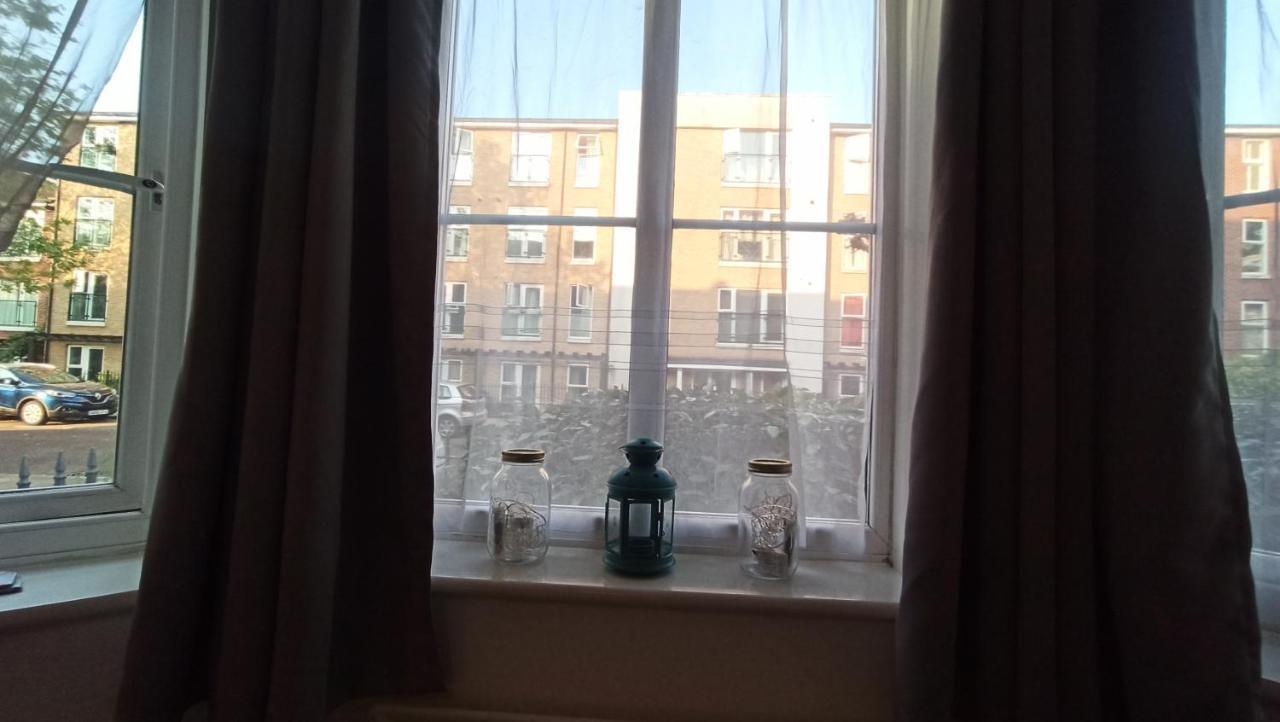 לונדון Bright, Chilled Ensuite Db Room In A Shared Flat! מראה חיצוני תמונה