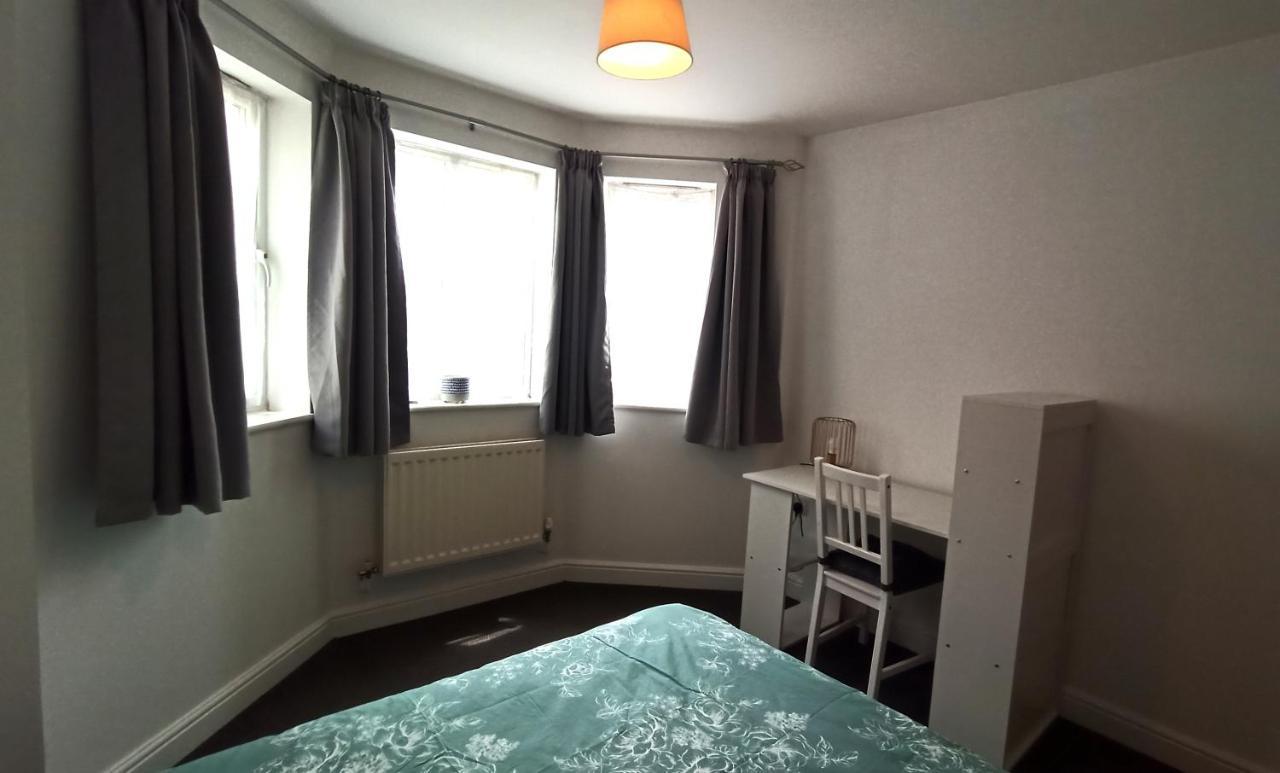 לונדון Bright, Chilled Ensuite Db Room In A Shared Flat! מראה חיצוני תמונה